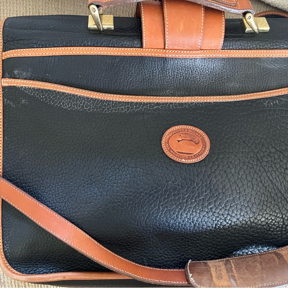 VTG Dooney & Bourke All Weather Leather Pebbled Black Messenger Briefcase Bag - Picture 8 of 9